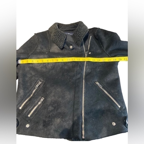 American Eagle - Women’s Faux Suede Faux Fur Moto Jacket - Picture 10 of 13